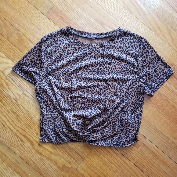 NEVER WORN** Leopard Print Crop Top - Picture 1 of 1